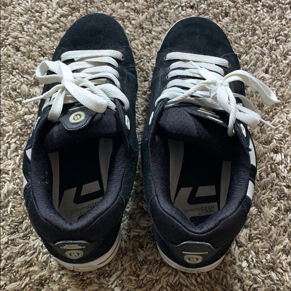 Etnies men shoe. Good condition